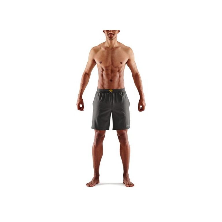 Skins Laufhose 3-Series X-Fit Short (4-Wege-Stretch) charcoalgrau Herren